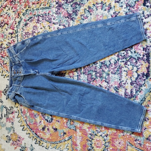 Hollister Ultra High Rise 80's Mom Barrel Jeans - Picture 3 of 5